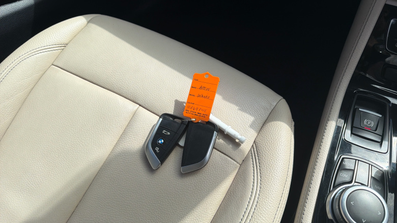 BMW 2 Series 220i Luxury 5dr DCT Petrol Hatchback